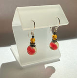 Two toned glass earrings in topaz.